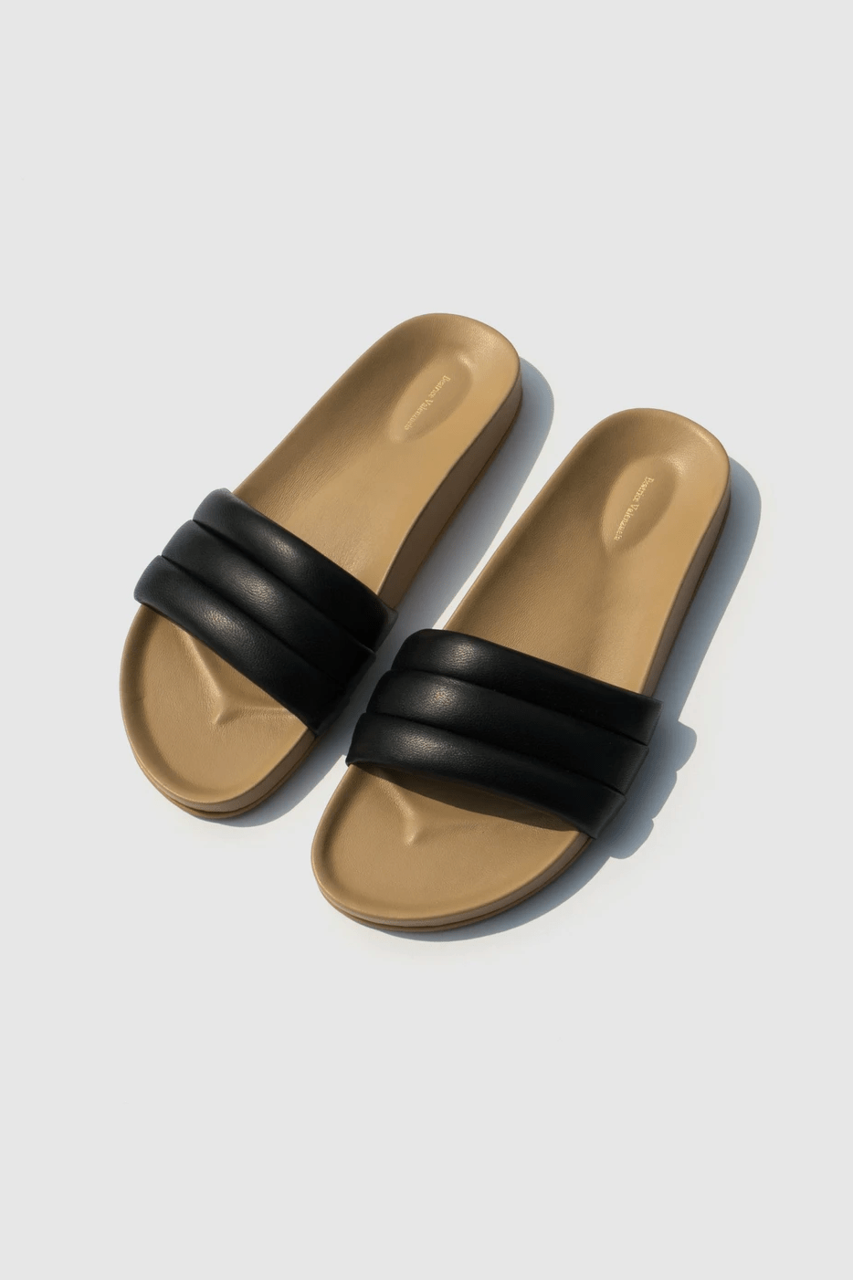 Beatrice Valenzuela Black classic sandalia