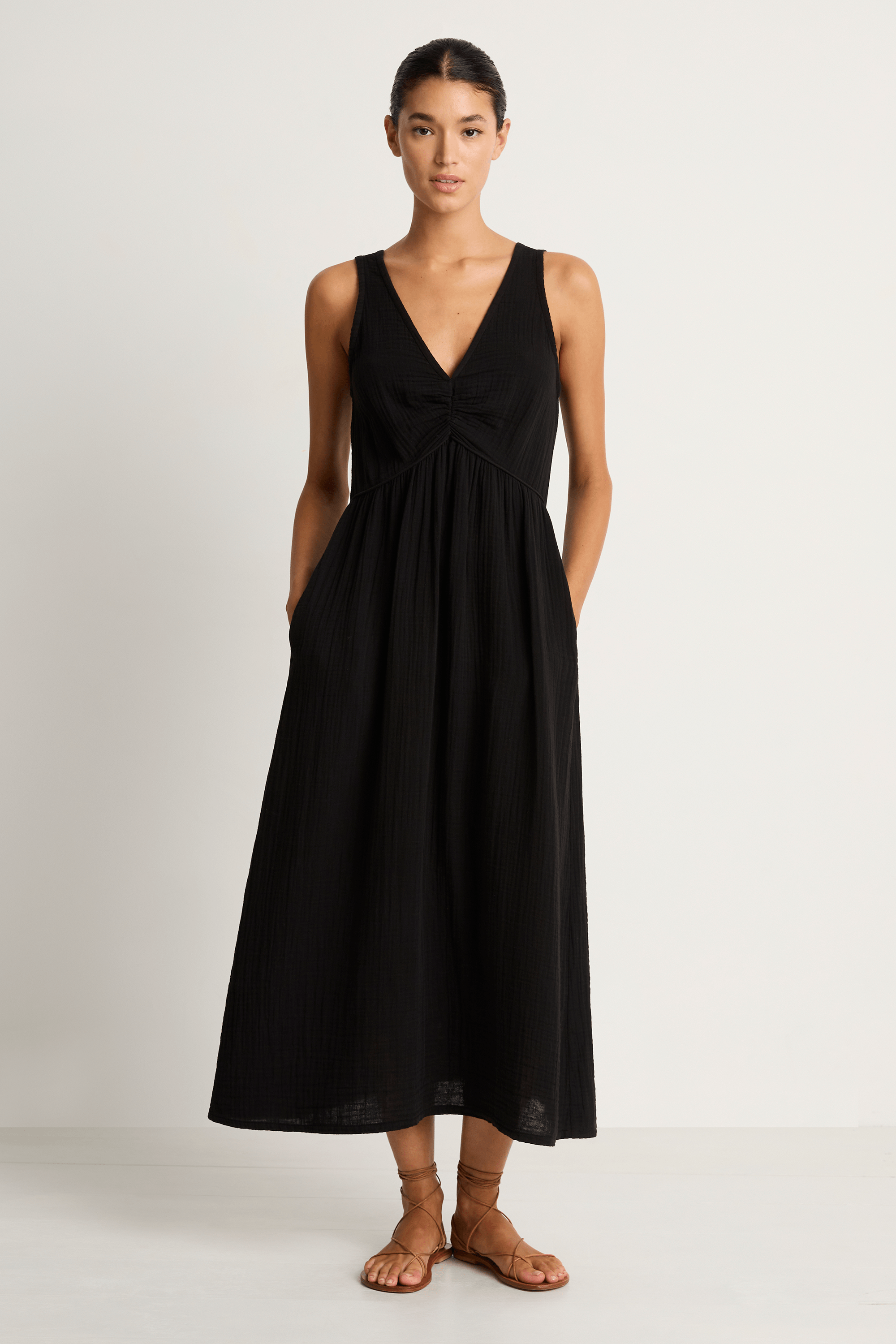 Xirena Faedra dress in black